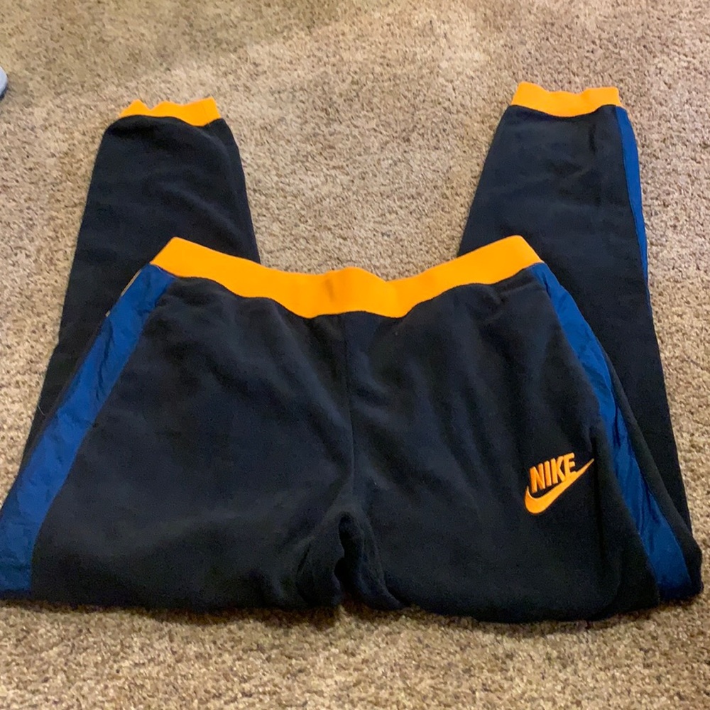 Black Nike fleece pants